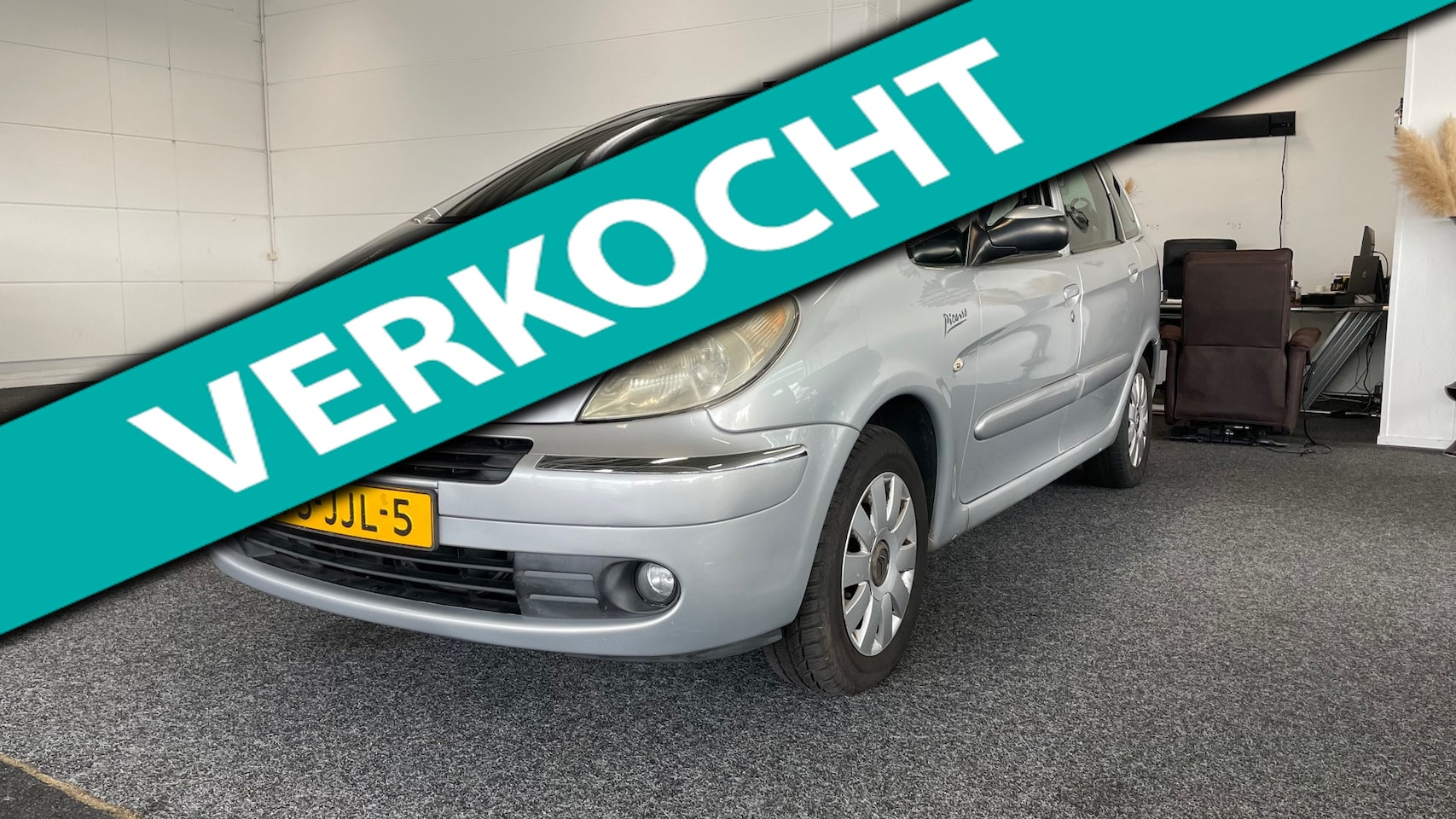 Citroën Xsara Picasso - 2.0i-16V Image 2.0i-16V Image, Cruise control, Airco, Trekhaak - AutoWereld.nl