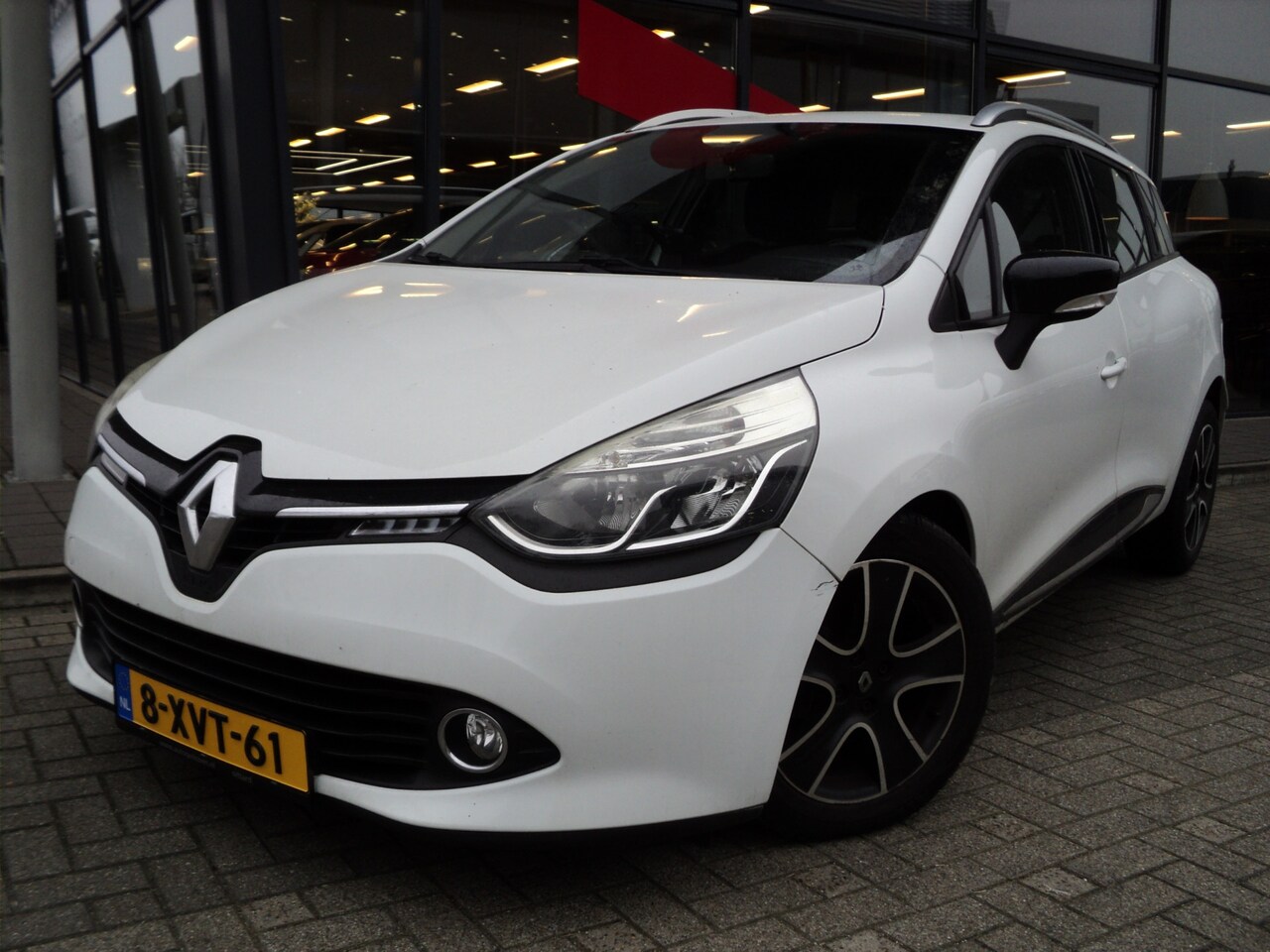Renault Clio Estate - 0.9 TCe Expression | NAVIGATIE | CRUISE CONTROL | BLUETOOTH | - AutoWereld.nl