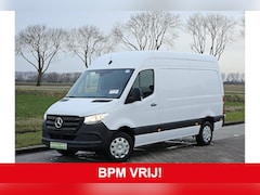Mercedes-Benz Sprinter - 317 L2H2 RWD 170pk Mbux Camera Leer Airco Euro6