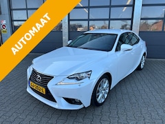 Lexus IS - 300h Hybrid 181pk Business Line