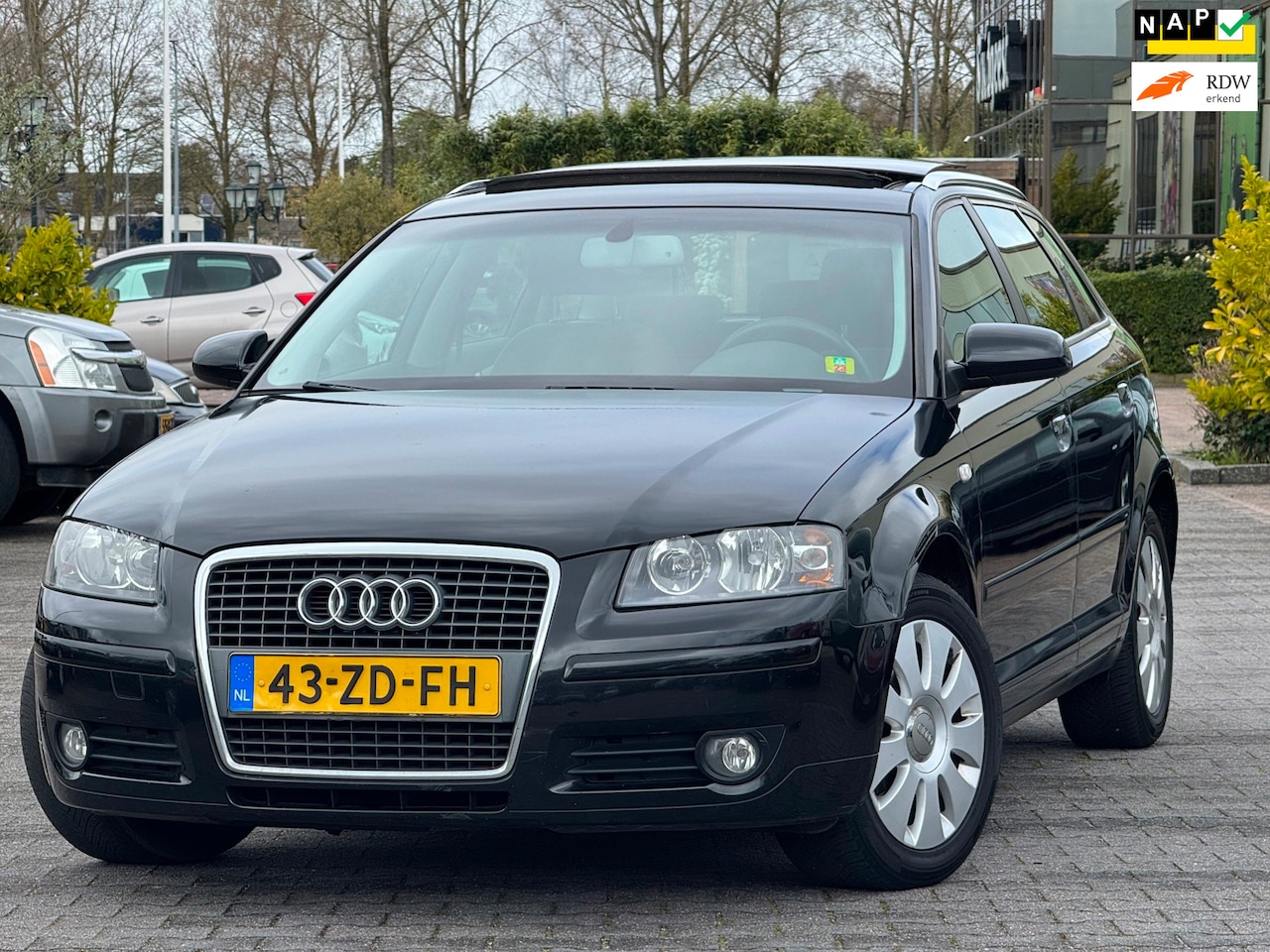 Audi A3 Sportback - 1.8 TFSI Pro Line Business | Panoramadak | Parkeersensoren | Climate control | Cruise cont - AutoWereld.nl