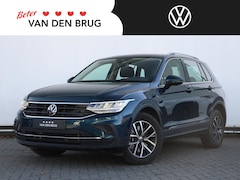 Volkswagen Tiguan - 1.4 TSI eHybrid Life Business 245 pk DSG | Stoel- en stuurverwarming | LED | Elektr. Achte