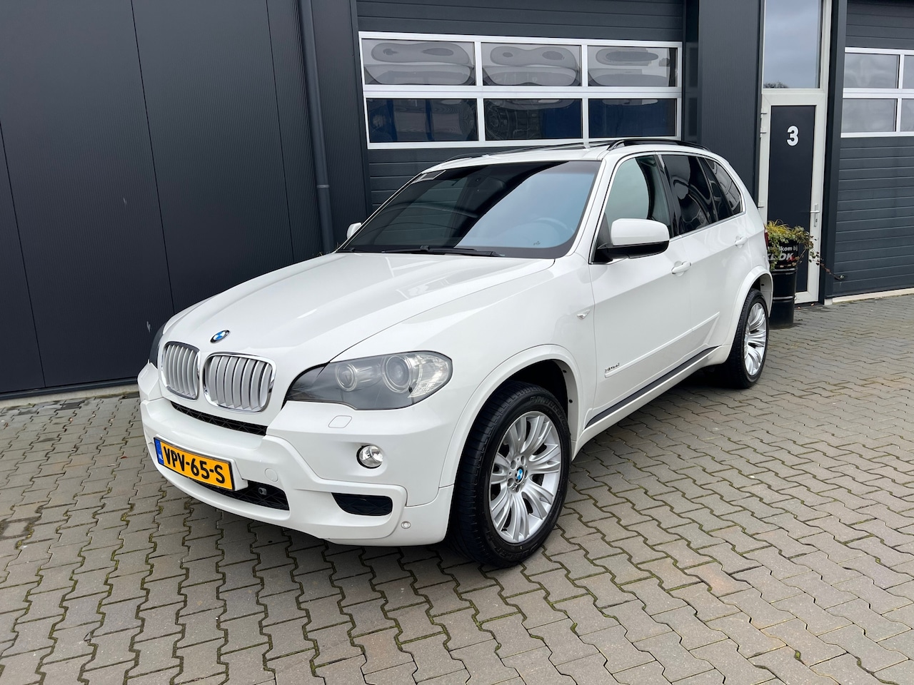BMW X5 - xDrive35d X Drive 35d ( grijs kenteken ) - AutoWereld.nl