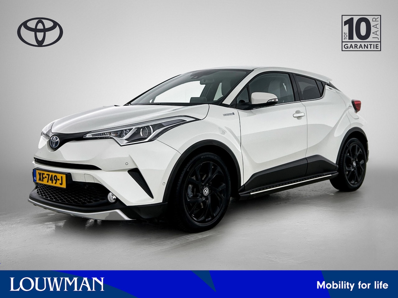 Toyota C-HR - 1.8 Hybrid Executive | RIJKLAAR | Lederen interieur | Side Bars | Blindspot | JBL | Stoelv - AutoWereld.nl