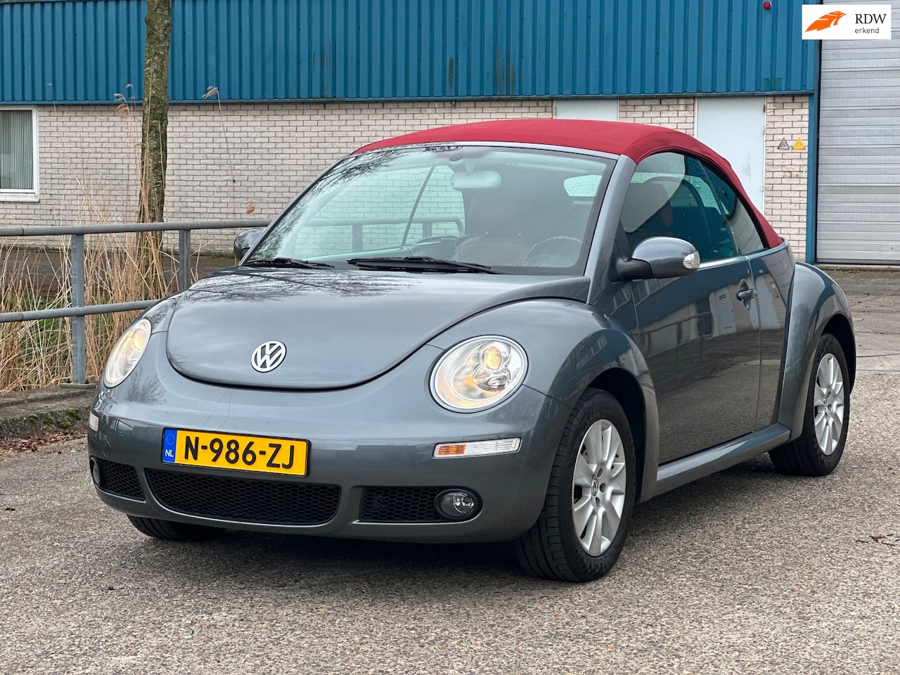 Volkswagen New Beetle Cabriolet - 1.8-20V T Highline Cabriolet Airco! Leder! Zeer nette auto - AutoWereld.nl