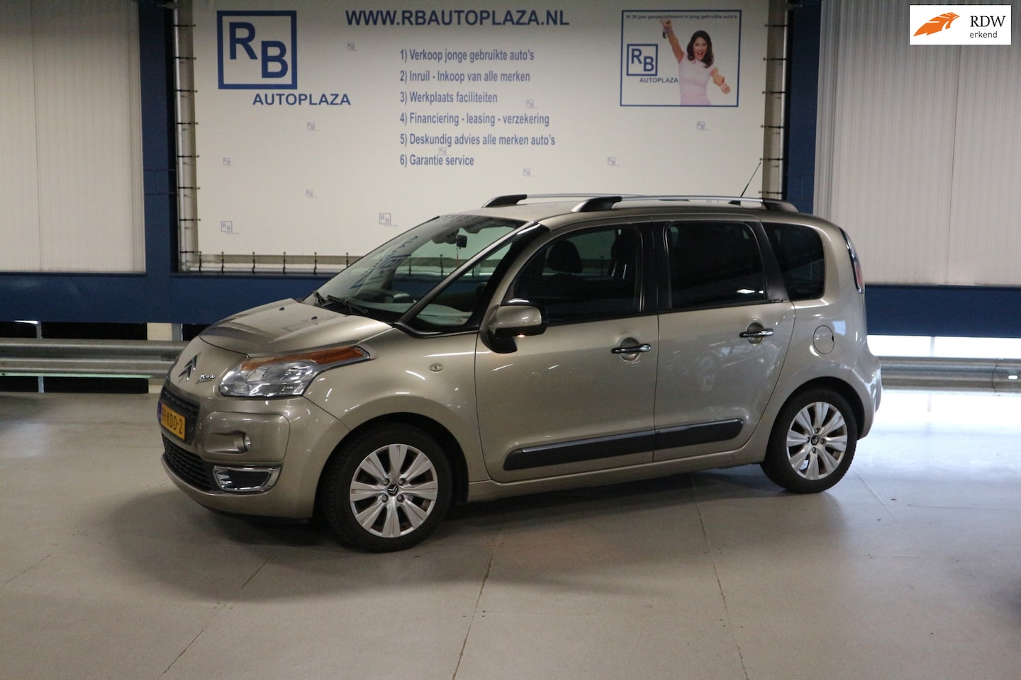 Citroën C3 Picasso - 1.6 VTi Exclusive NAP/ BOEKJES AANWEZIG/ TREKHAAK! - AutoWereld.nl