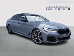 BMW 5-serie - M550i xDrive High Executive M sportpakket, Glasdak