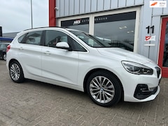 BMW 2-serie Active Tourer - 220i High Executive Trekhaak/LED