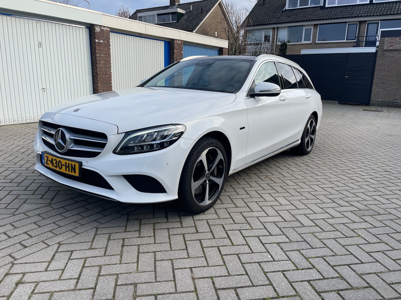 Mercedes-Benz C-klasse Estate - 300e Premium Plus Pack Leder|Burmeister|Pano - AutoWereld.nl