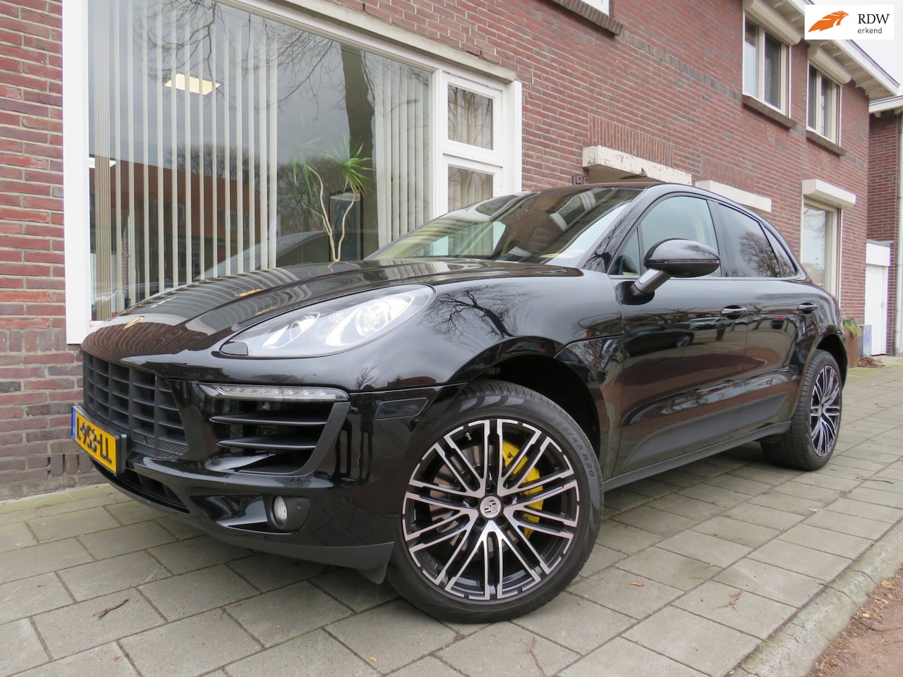 Porsche Macan - 3.0 S Trekhaak Nieuwstaat !! - AutoWereld.nl