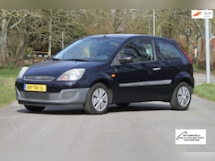 Ford Fiesta - 1.3-8V Champion / Airco / Elektrische ramen / Van pas tweede eigenaar / APK tot 29 april 2