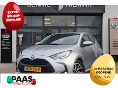 Toyota Yaris - 1.5 Hybrid Dynamic | All Seasons | Stoelverwarming | Led |