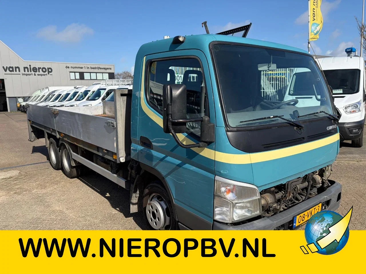 Mitsubishi Canter - 3C15 be combi open laadbak let op rijdbare schade km stand uniek 115000km - AutoWereld.nl