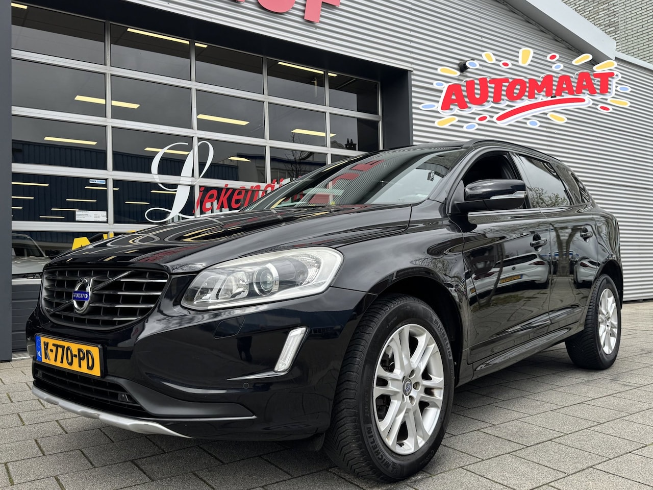 Volvo XC60 - 2.0 T5 FWD Ocean Race - Automaat I Panorama dak I Leer I Navigatie I Airco I Xenon I PDC I - AutoWereld.nl