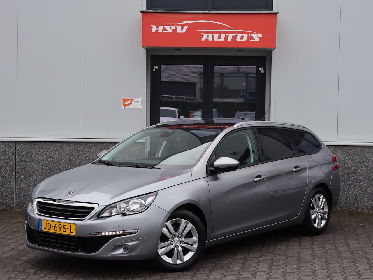 Peugeot 308 SW - 1.2 PureTech Blue Lease Executive 1.2 PureTech Blue Lease Executive - AutoWereld.nl
