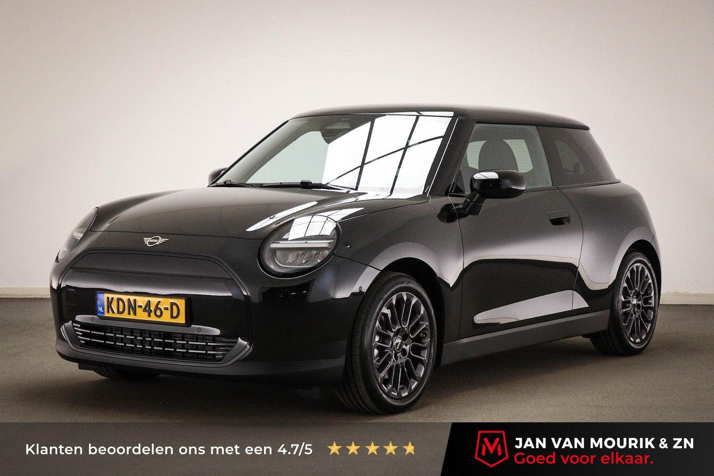 MINI Cooper - Mini E Essential 40.7 kWh | NIEUW | LED | APPLE | CAMERA | 17" - AutoWereld.nl