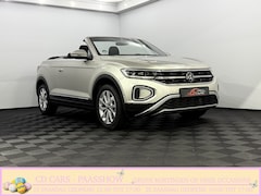 Volkswagen T-Roc Cabrio - 1.5 TSI Style Camera, Virtual desk, Navi, Apple carplay, Winterpakket, Cruise control, A s