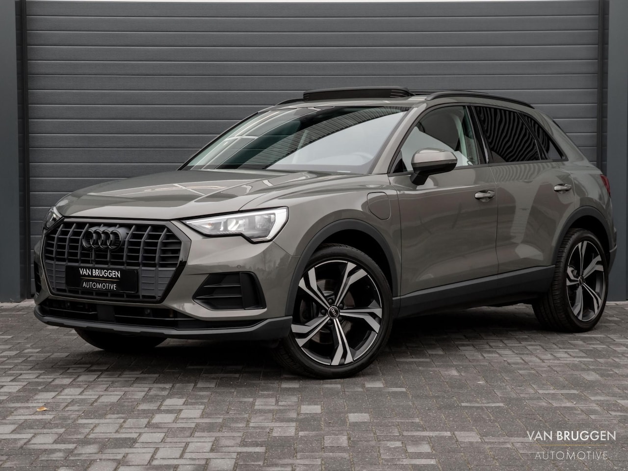 Audi Q3 - 45 TFSI e S-Line Pano SONOS ACC CarPlay Keyless - AutoWereld.nl