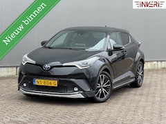Toyota C-HR - 1.8 Hybrid Premium | Trekhaak | Nieuwe APK | Vol