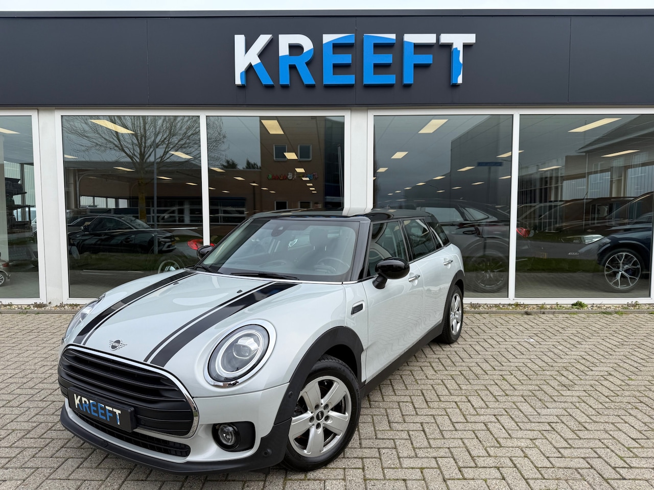 MINI Clubman - Mini 1.5 Cooper Essential Automaat - AutoWereld.nl