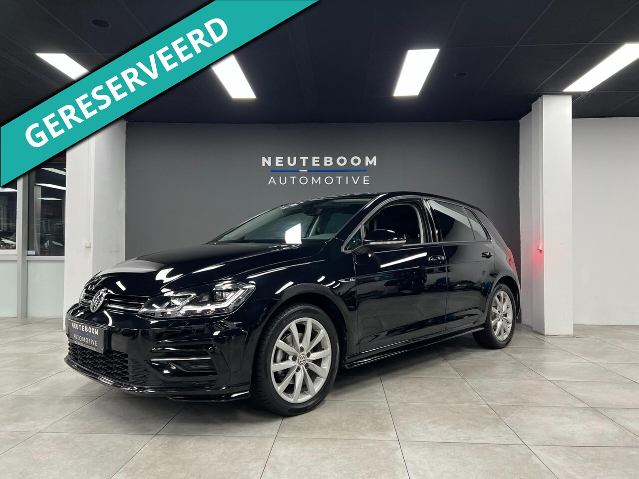 Volkswagen Golf - 1.5 TSI R-Line | ACC | PDC | Carplay | LED | - AutoWereld.nl