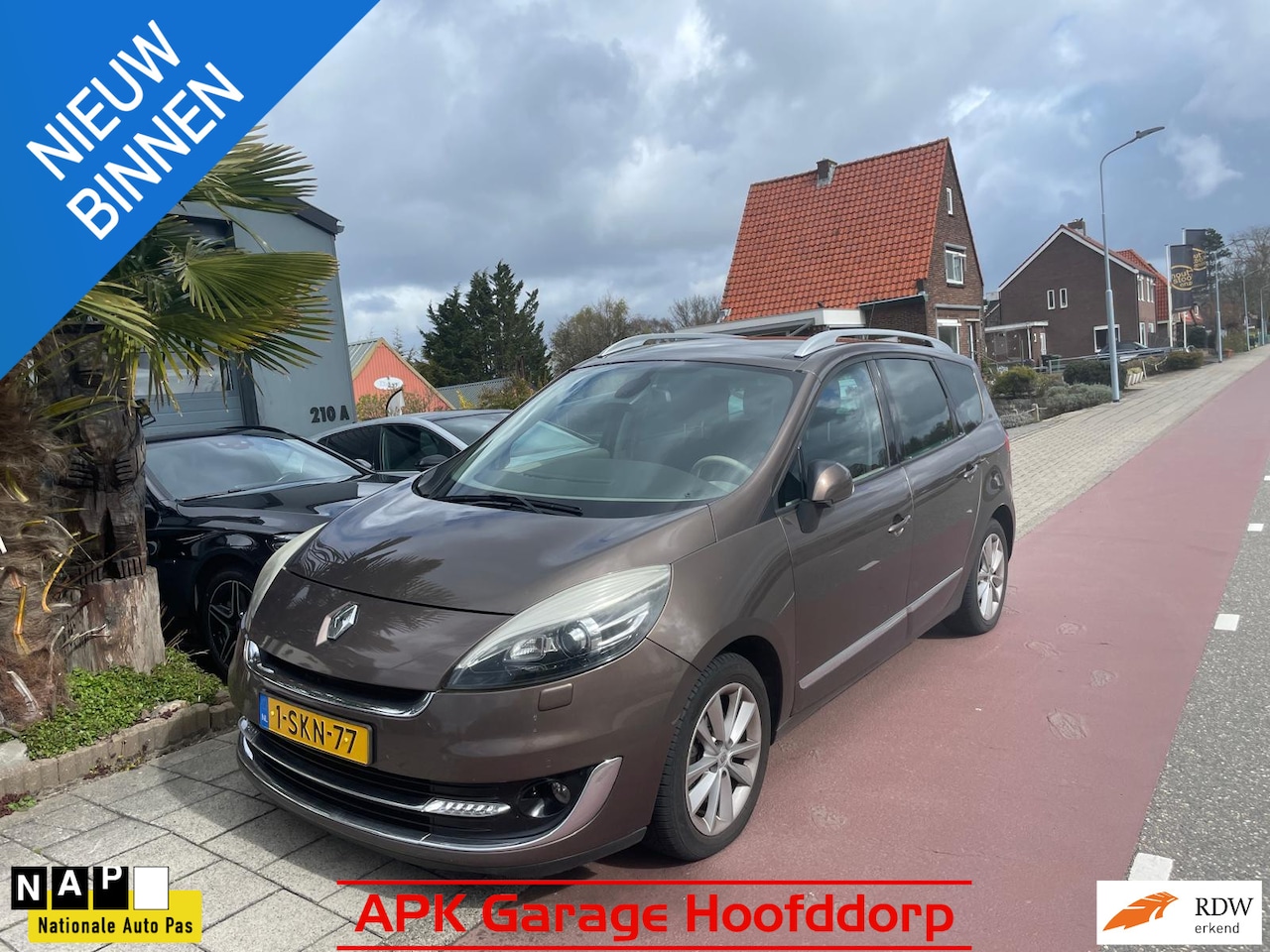 Renault Grand Scénic - 2.0 Privilege 7 zitter Automaat 121000 km - AutoWereld.nl