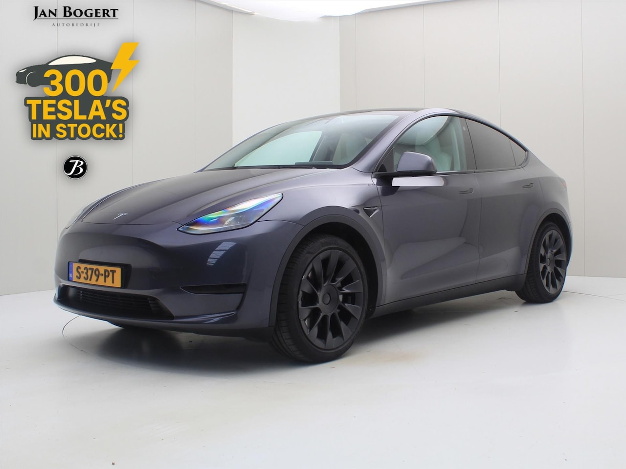 Tesla Model Y - Standard RWD Plus 351pk [ LFP ACCU+WIT LEDER+AUTOPILOT+20 INCH+PREMIUM AUDIO ] - AutoWereld.nl