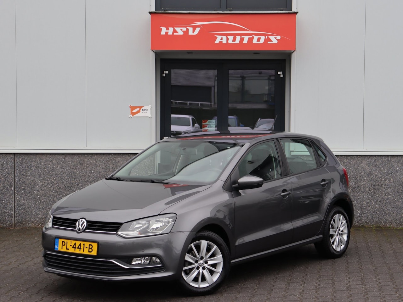 Volkswagen Polo - 1.2 TSI Comfortline Business R navi LM 4-deurs org NL - AutoWereld.nl