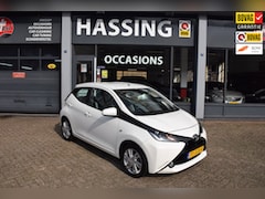 Toyota Aygo - 1.0 VVT-i x-now, Led, Blue-tooth, A. uitrij camera, Touch screen, Apple Carplay , lichtmet