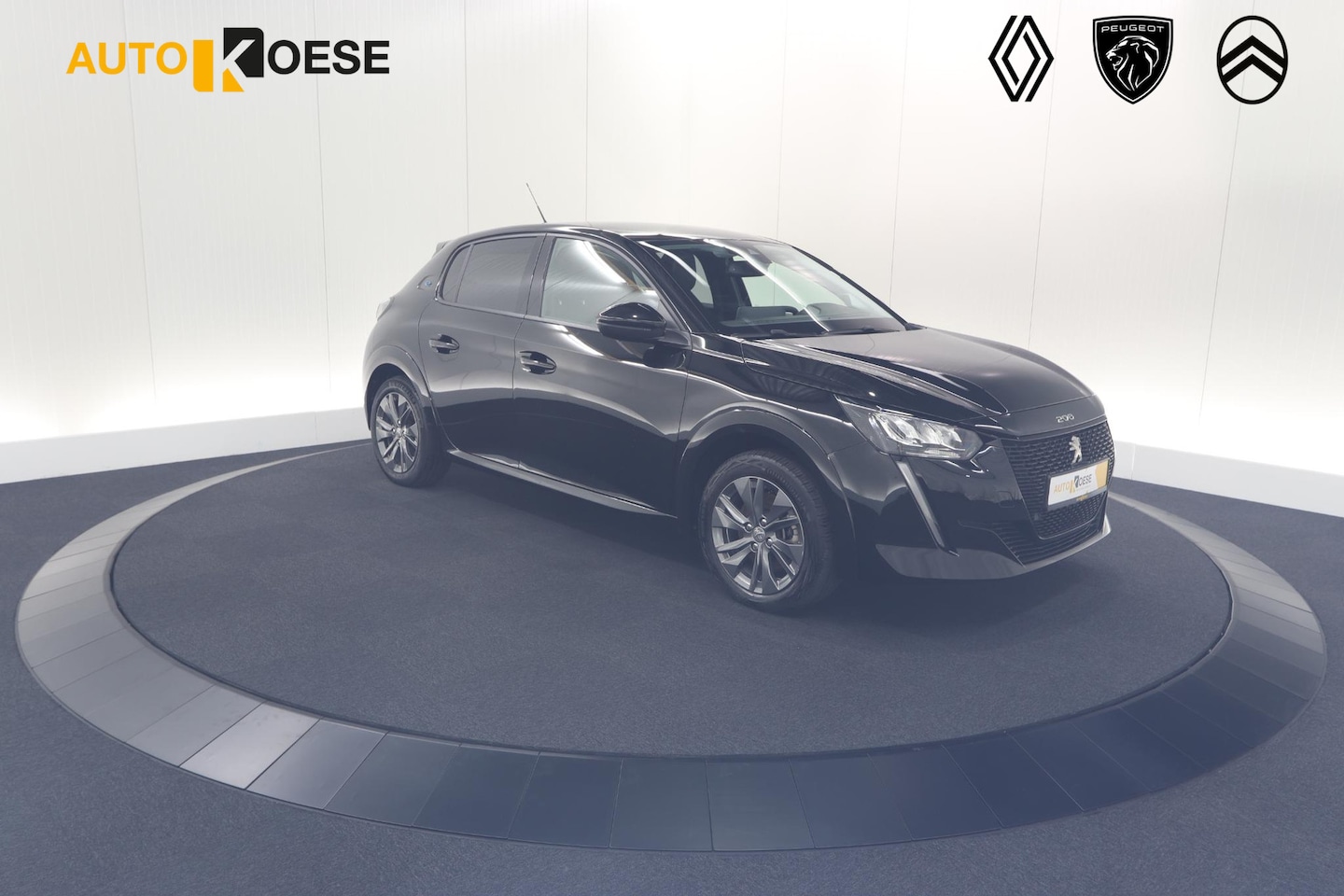 Peugeot e-208 - EV Allure 50 kWh | 3 Faselaadfunctie | Apple Carplay | Parkeersensoren | Climate Control - AutoWereld.nl