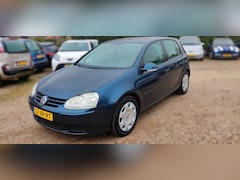 Volkswagen Golf - 1.6 FSI Trendline Automaat, 5 deurs.