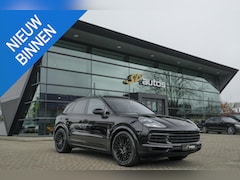 Porsche Cayenne - S 2.9 S 441pk Panoramadak Trekhaak elektrisch Comfortstoelen Black edition Luchtvering DAB