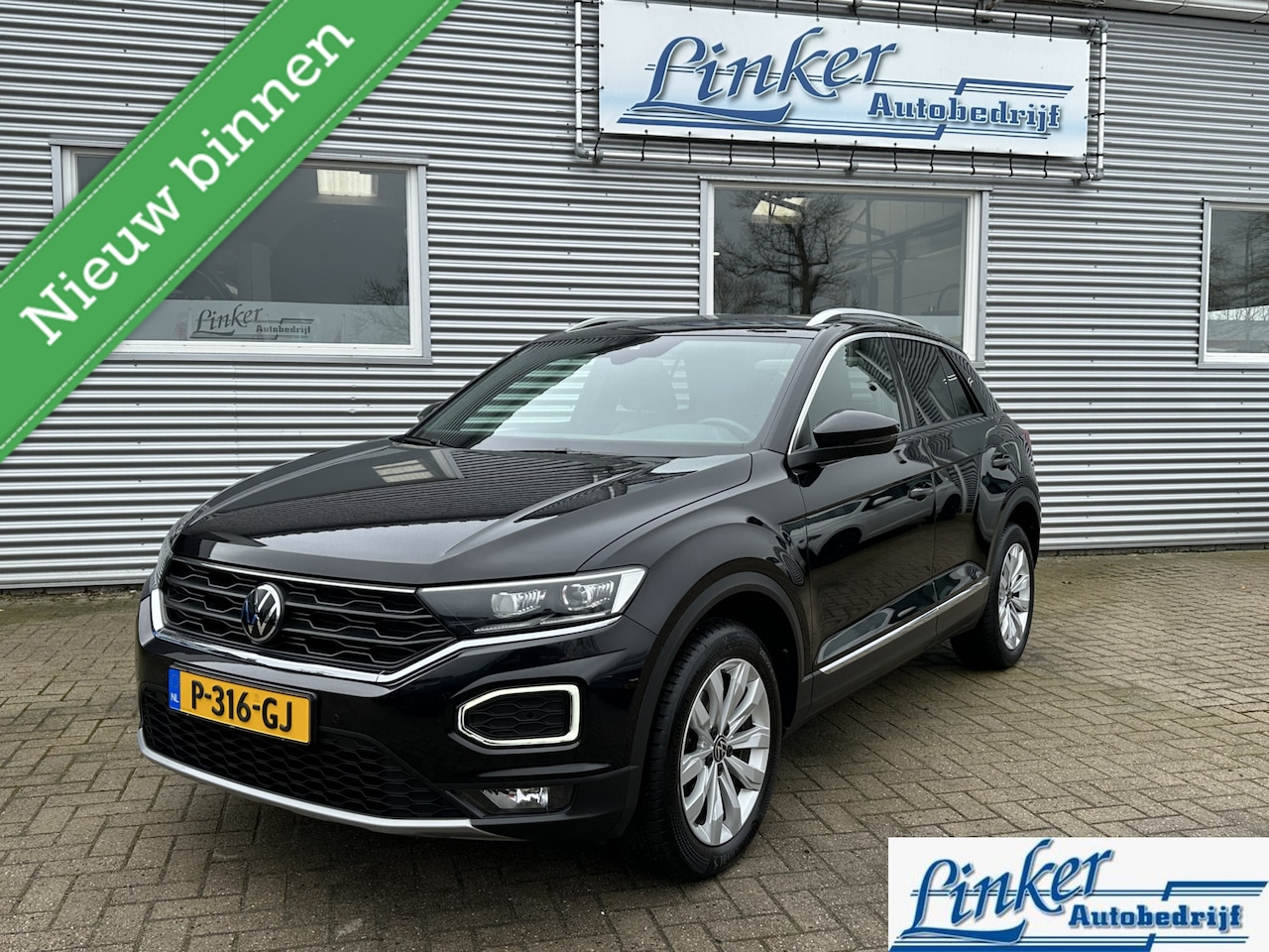 Volkswagen T-Roc - 1.5 TSI Sport - NL-AUTO CAMERA CARPLAY TREKH - AutoWereld.nl