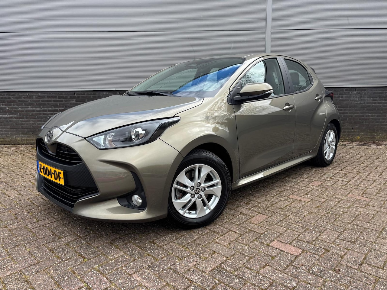 Toyota Yaris - 1.5 Hybrid 115 Active - AutoWereld.nl