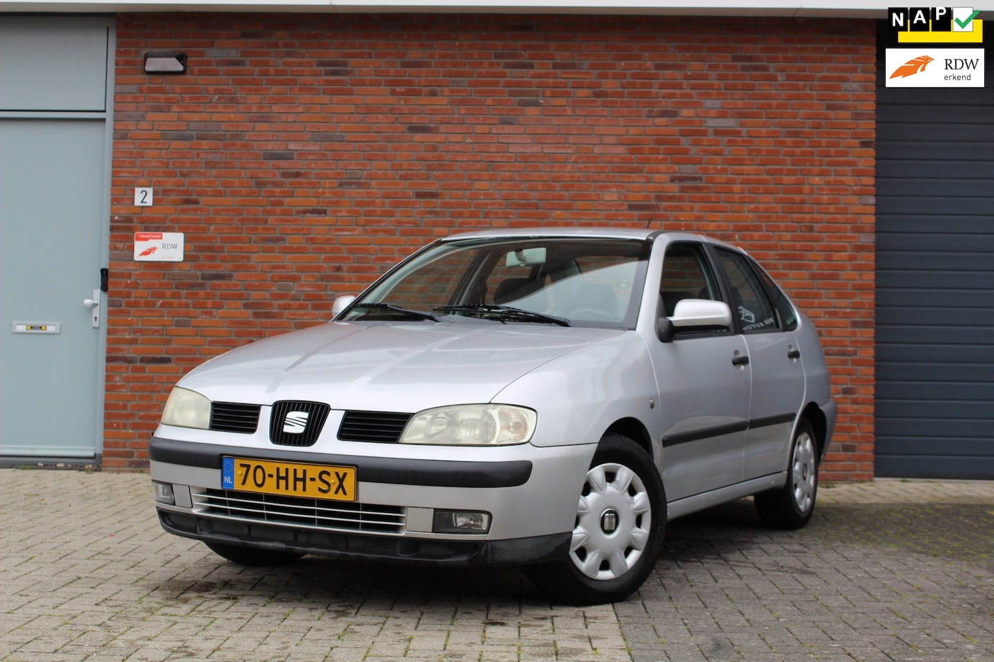 SEAT Cordoba - 1.4-16V Signo | SLECHTS 57.000 KM NAP! - AutoWereld.nl
