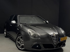 Alfa Romeo Giulietta - 1.4 T Distinctive Grootscherm*Sport*Trekhaak