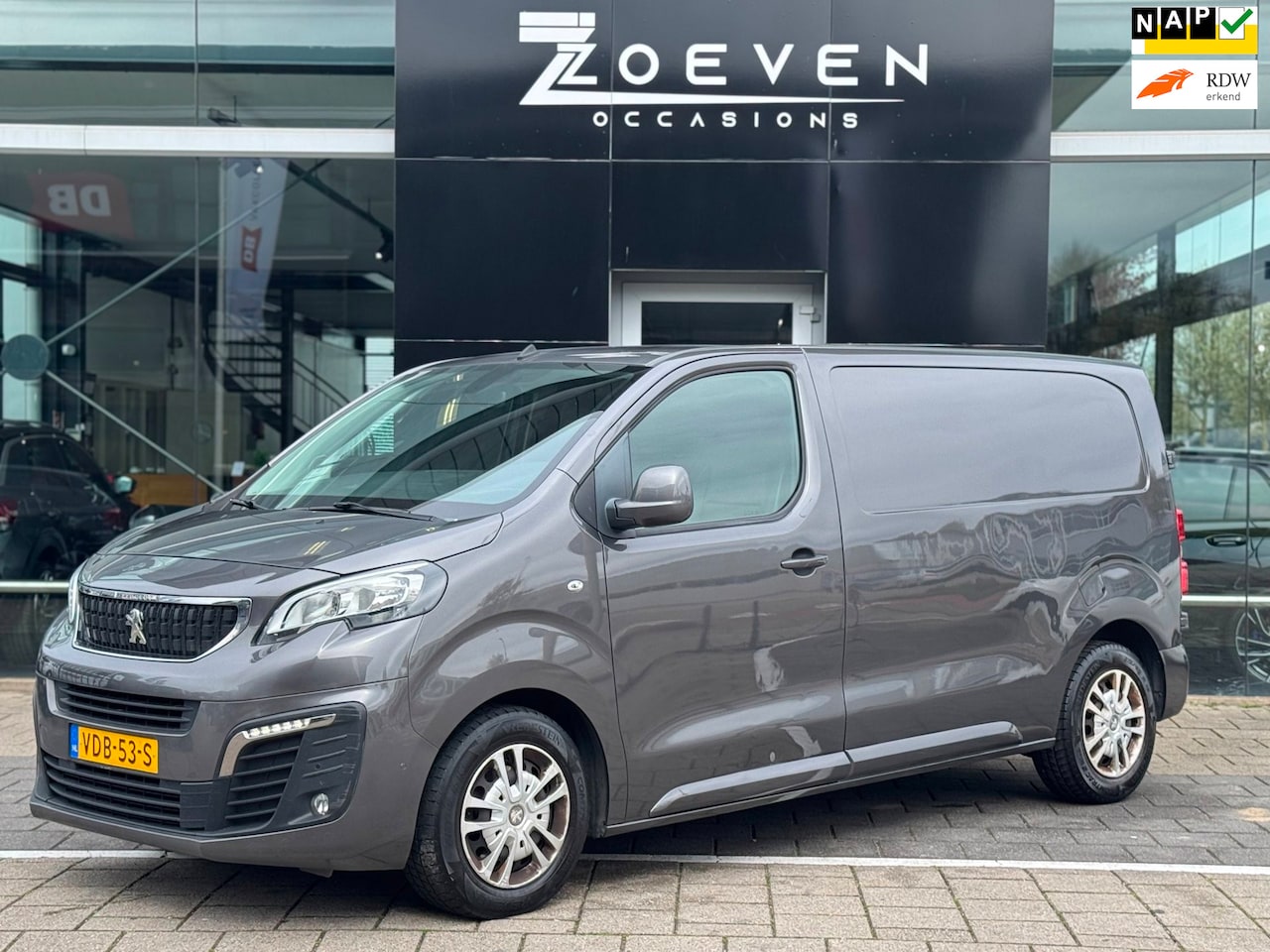 Peugeot Expert - 227S 2.0 BlueHDI 180 Premium Pack 227S 2.0 BlueHDI 180 Premium Pack - AutoWereld.nl