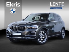 BMW X5 - xDrive45e High Executive Xline/ 20 inch LM/ Active Steering/ Comfortstoelen/ Stoelerwarmin