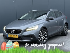 Volvo V40 Cross Country - 2.0 D2 Nordic+ Full Led - Pano - Leder - Automaat - Keurig Onderhouden