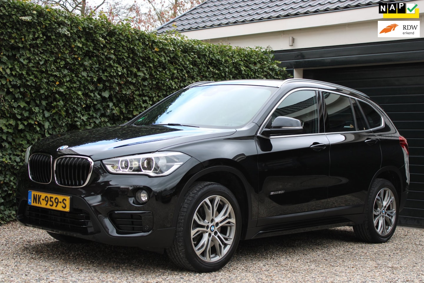 BMW X1 - SDrive20i Centennial High Executive | Automaat | Dealeronderhouden - AutoWereld.nl
