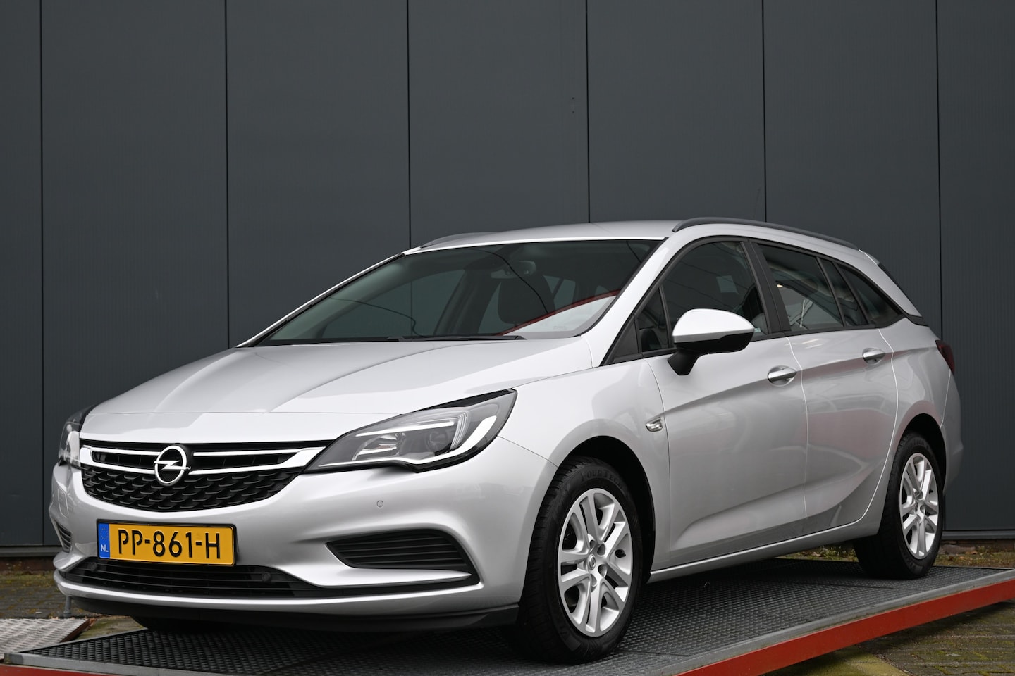 Opel Astra Sports Tourer - 1.0 Online Edition trekhaak - AutoWereld.nl