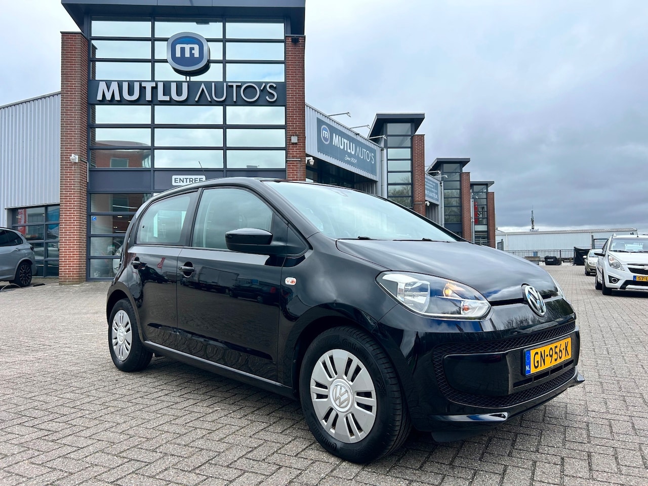 Volkswagen Up! - 1.0 move up! BlueMotion 5deurs Airco NAP APK - AutoWereld.nl
