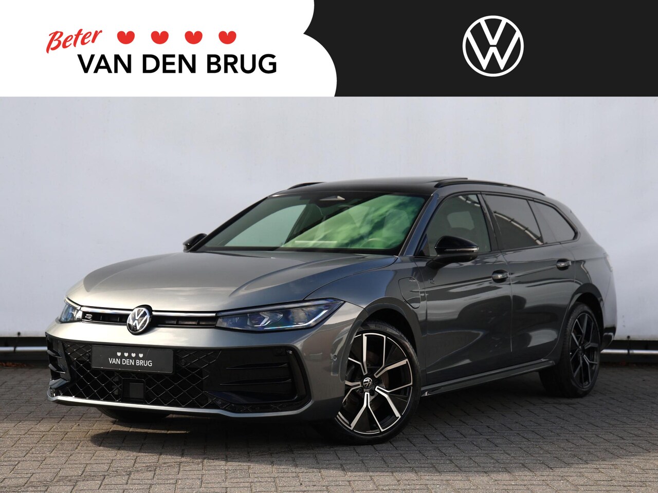 Volkswagen Passat Variant - 1.5 eHybrid R-Line Edition 272 PK DSG | Panoramadak | Stoel/Stuurverwarming | LED Matrix | - AutoWereld.nl