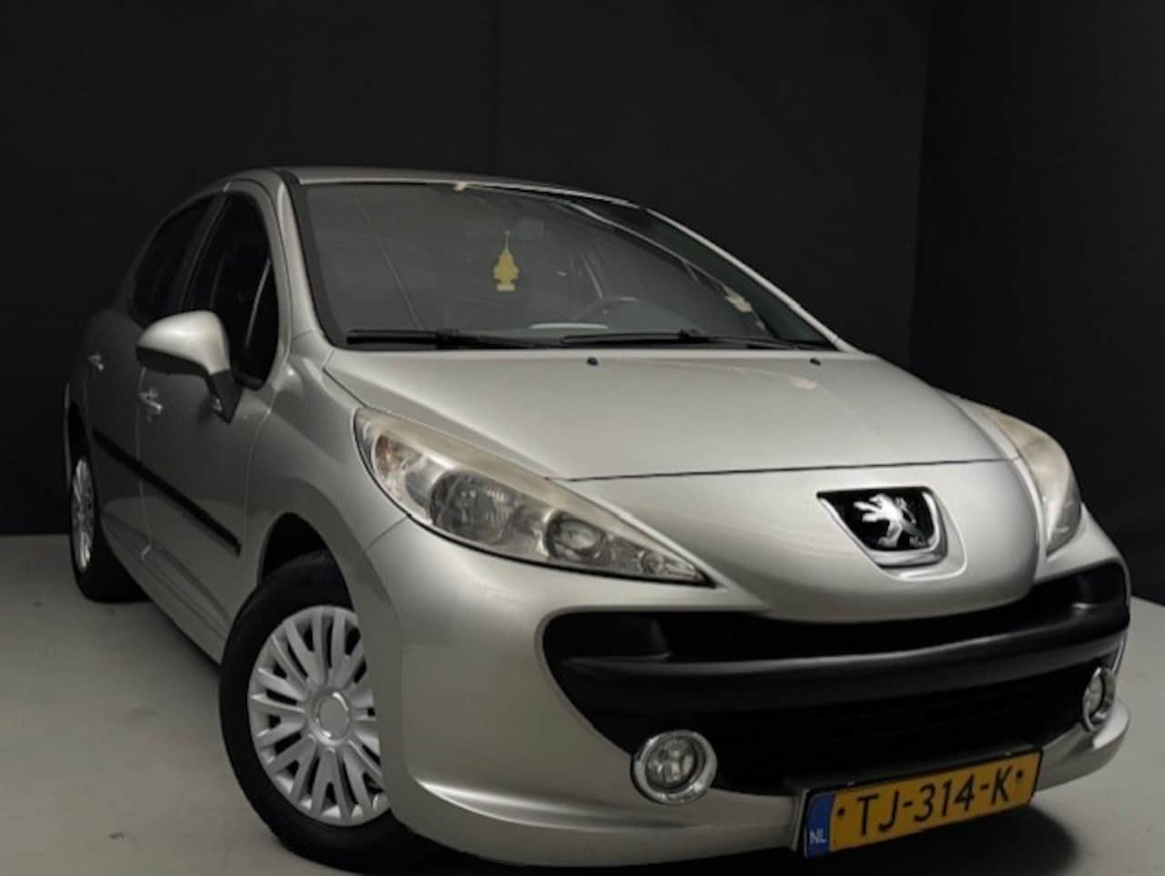 Peugeot 207 - 1.4 Look *AC*Zuinig*Leuk*stoelverwarming* - AutoWereld.nl