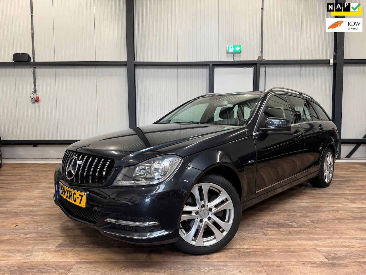 Mercedes-Benz C-klasse Estate - 180 Business Class Avantgarde / AUT / CARPLAY / CAMERA / - AutoWereld.nl