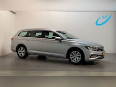Volkswagen Passat Variant - 1.5 TSI 150pk DSG Business Virtual Cockpit Trekhaak Navigatie App-Connect