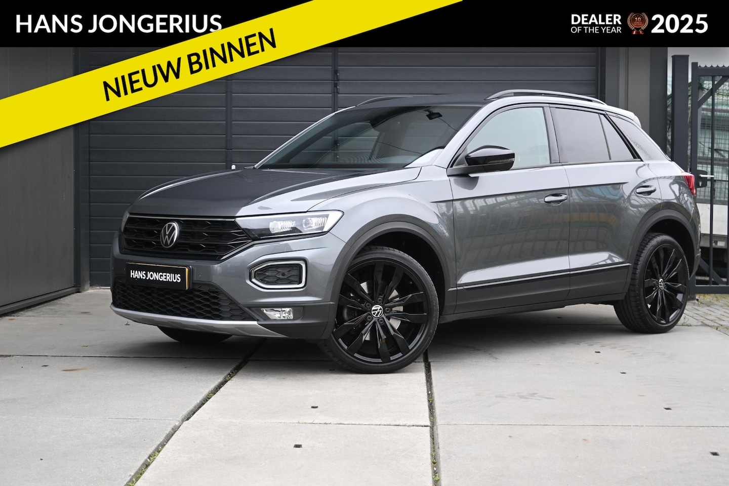 Volkswagen T-Roc - 1.5 TSI Sport Business R | AUTOMAAT | CAMERA | STOELVERWARMING | APPLECARPLAY/ANDROIDAUTO - AutoWereld.nl