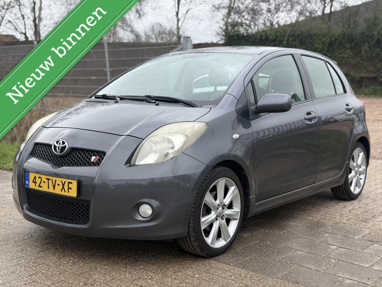 Toyota Yaris - 1.8 VVTi TS AIRCO CRUISE ELEKPAKKET MET.LAK - AutoWereld.nl