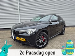 Alfa Romeo Stelvio - 2.0 T AWD Super Automaat, panoramadak, trekhaak, cruise, navigatie, achteruitrijcamera, le