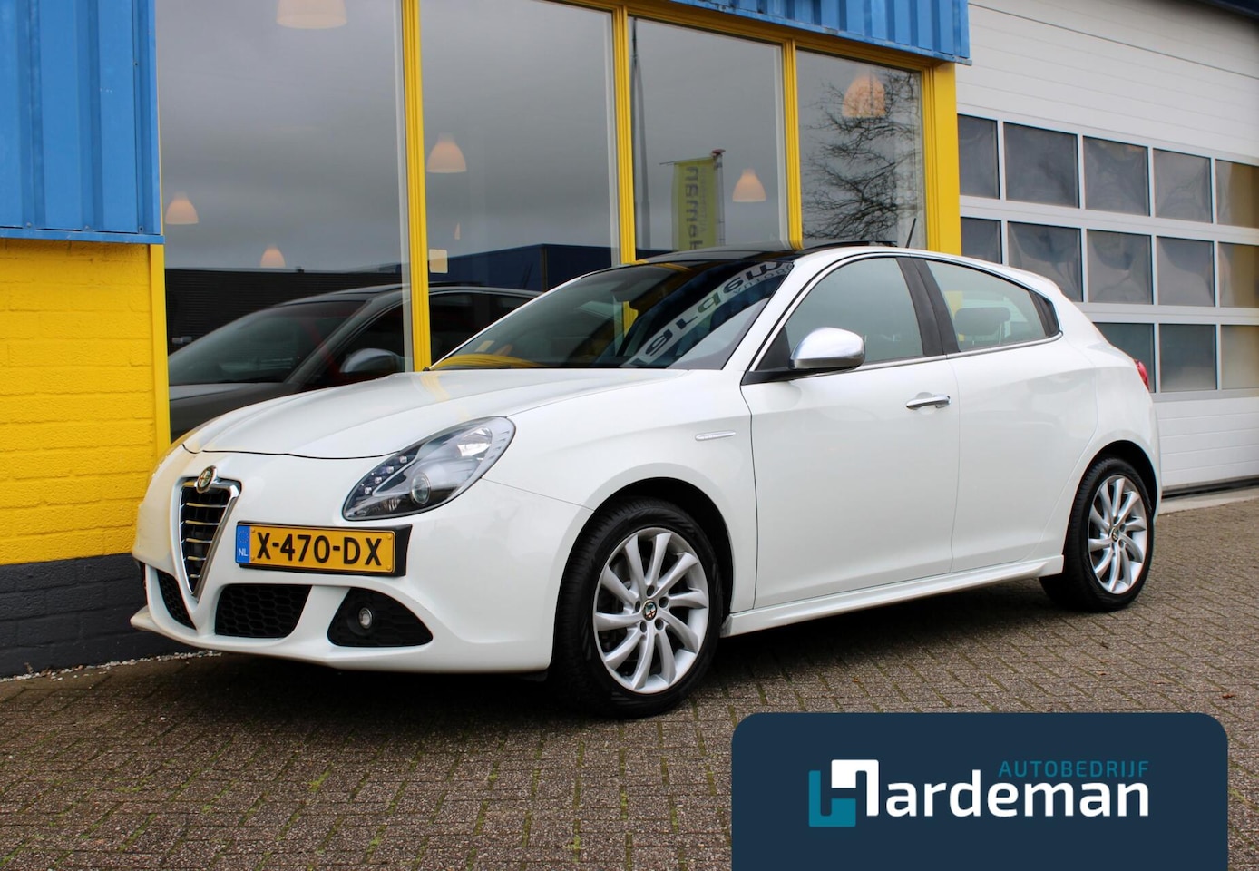 Alfa Romeo Giulietta - 1.4 T Distinctive Panorama Bose - AutoWereld.nl